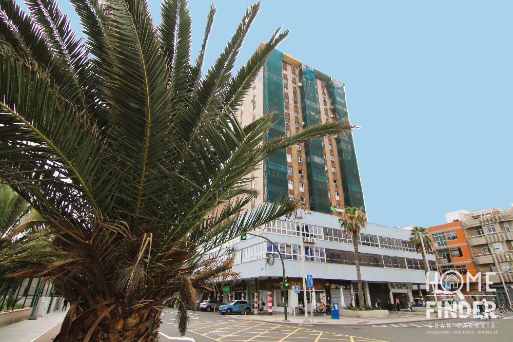 2-Zimmer-Wohnung mit außergewöhnlichem Blick auf das Meer und die Stadt