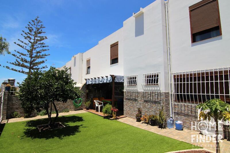 SAN FERNANDO - Vivienda familiar de 4 dormitorios con gran jardín y aparcamiento